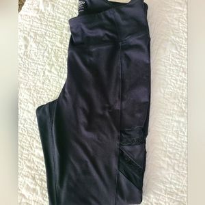 XXL Maurices black lace leggings vguc.
